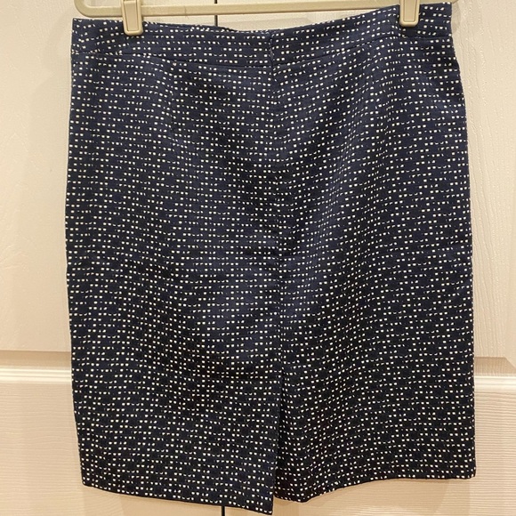 NWOT J. Crew Pencil Skirt - Picture 3 of 4